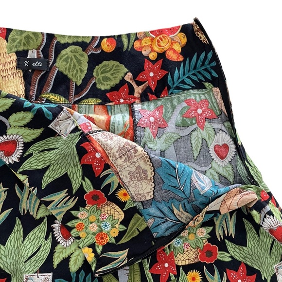 Artsy Frida Khalo Print A-Line Mini Skirt - Picture 3 of 6